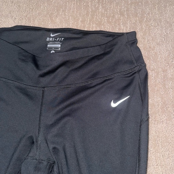 Nike women’s Dri-Fit capri running pants M - Picture 4 of 7